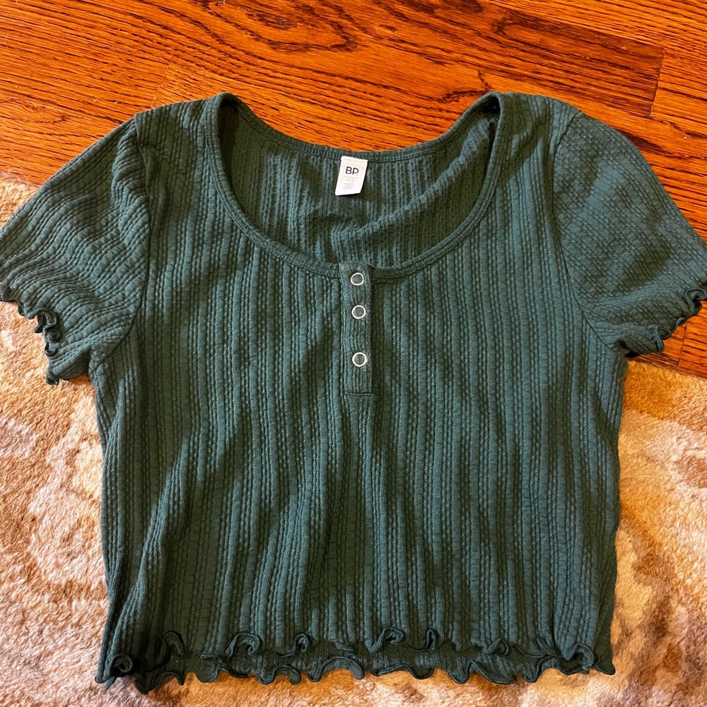 crop top